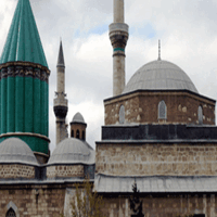 چرا می گوینه که کل شهر قونیه مثل یک موزه در فضای باز است؟